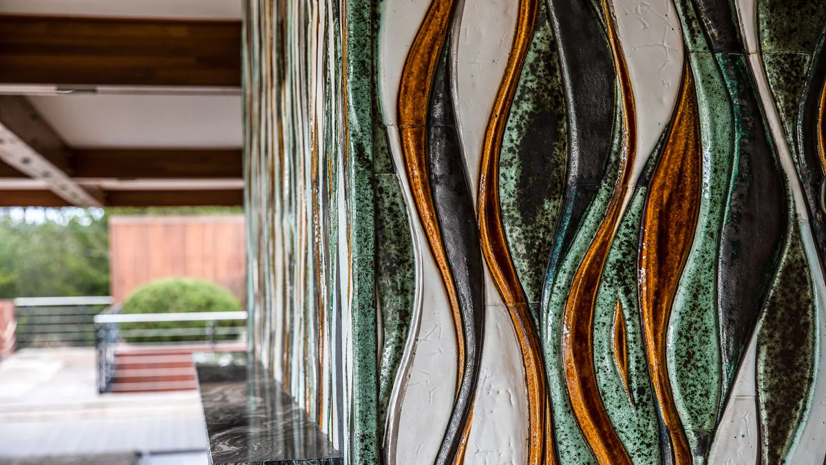 Ceramic in the exterior