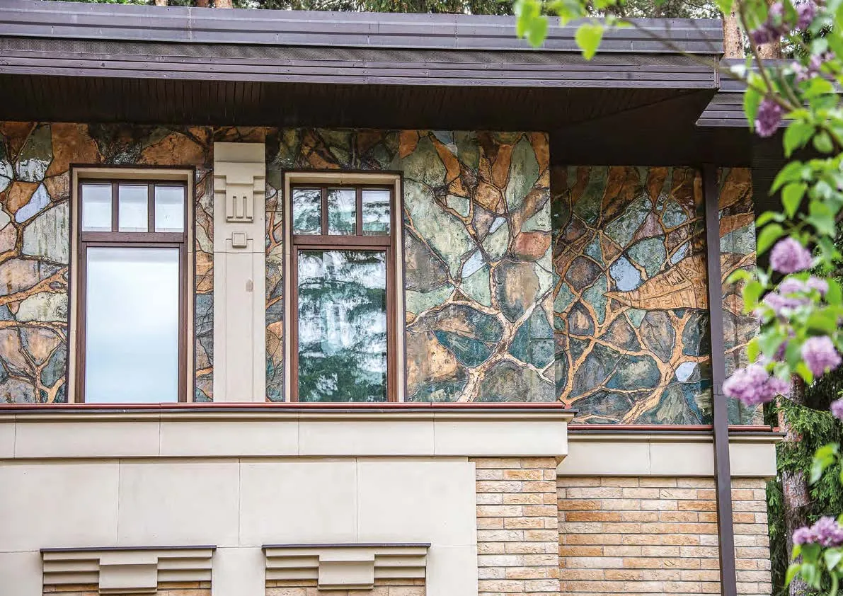 Ceramic in the exterior