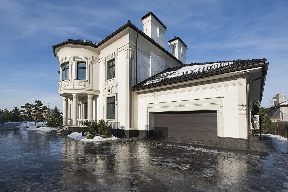 Private residence, "Millenium Park"