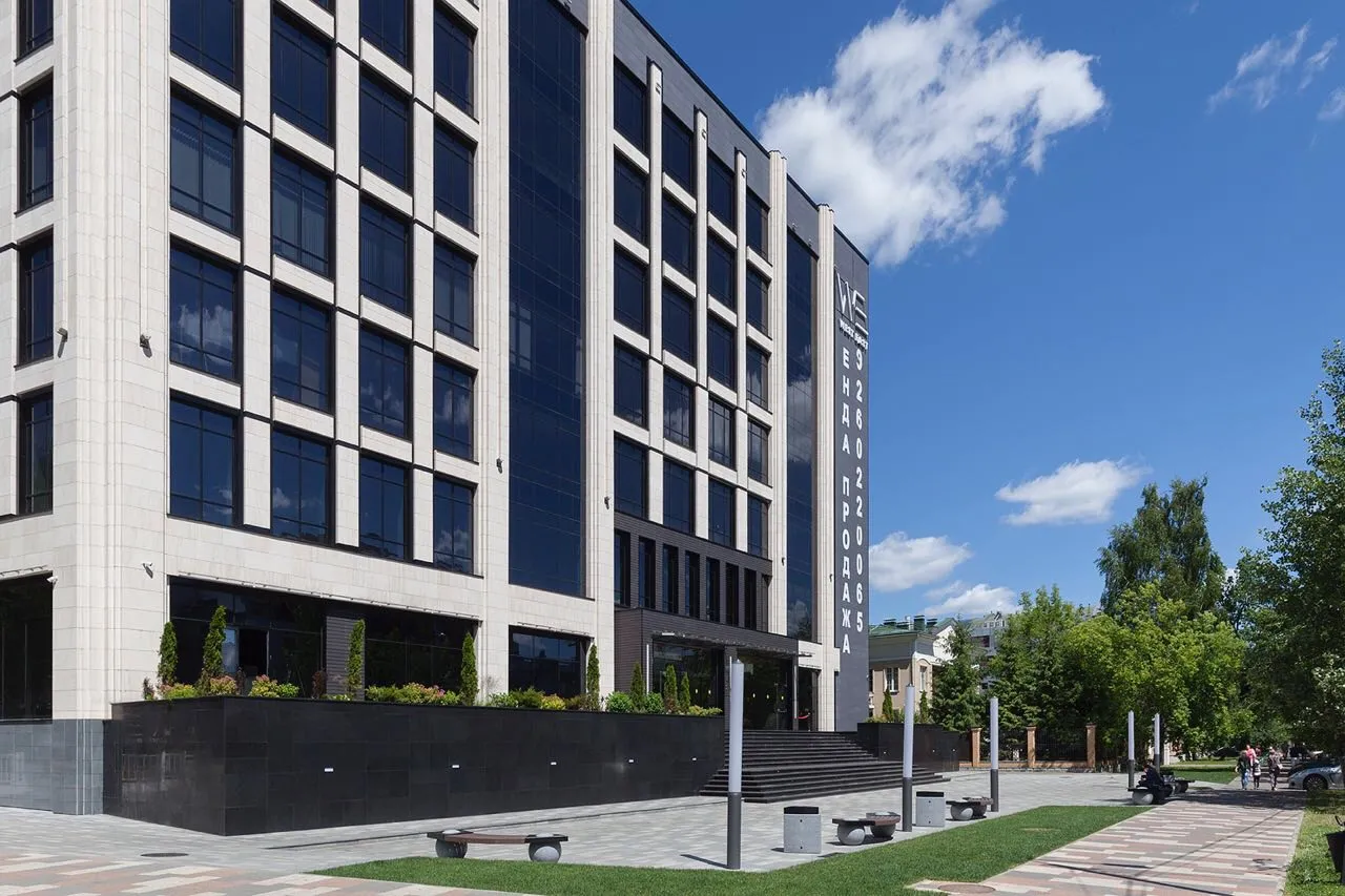 Office Center, "West East"