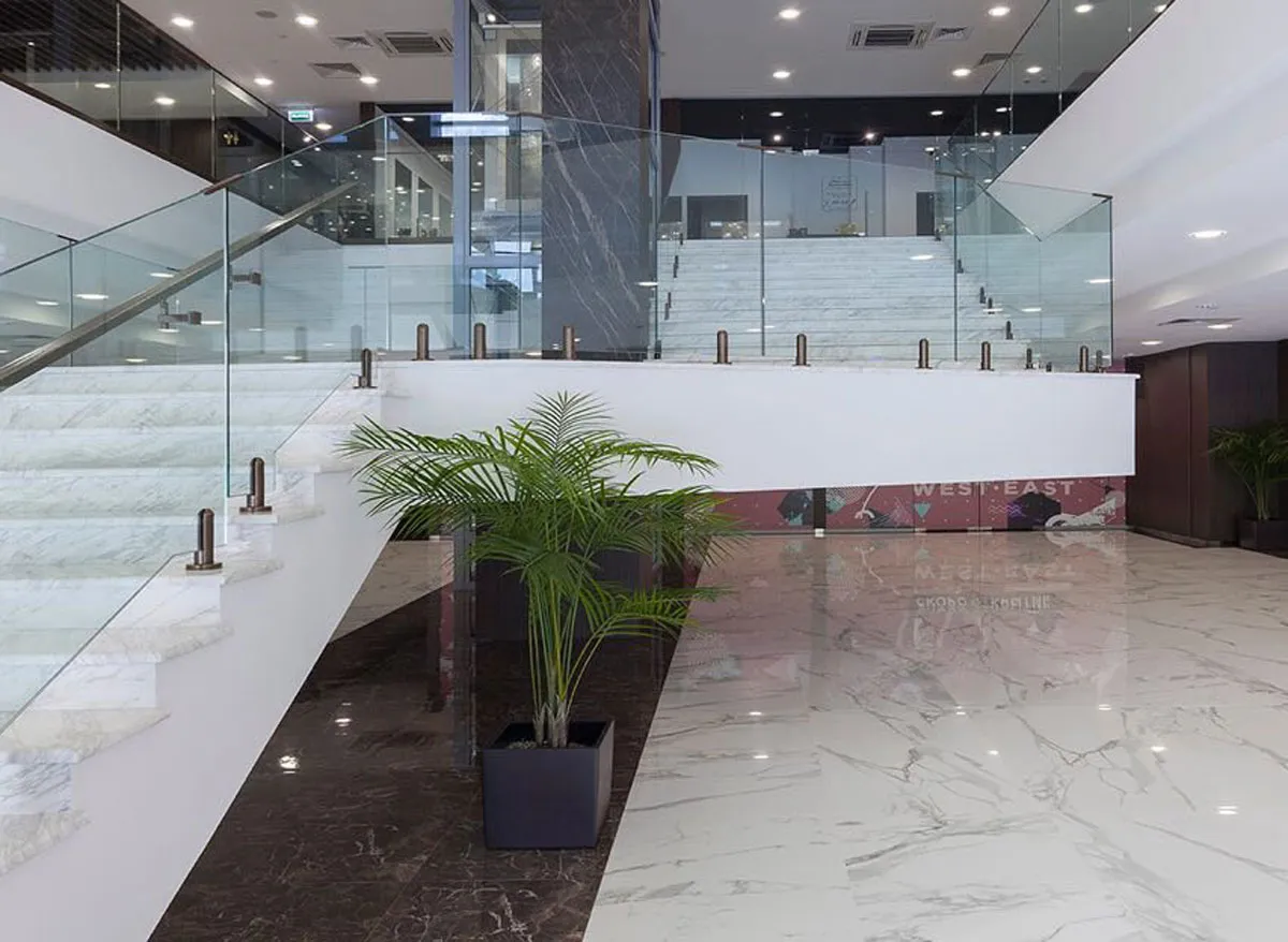 Office Center, "West East"