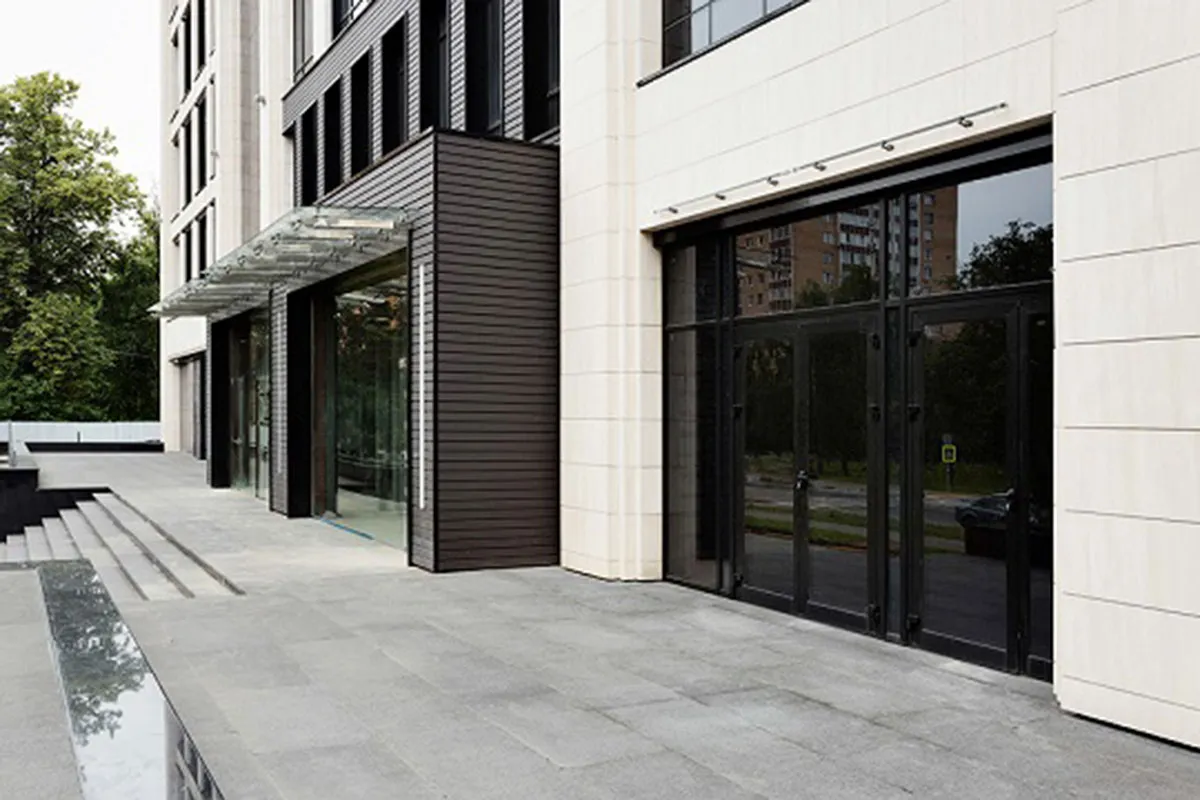 Office Center, "West East"