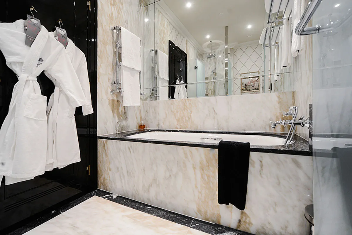 Hotel "Balchug Kempinski"